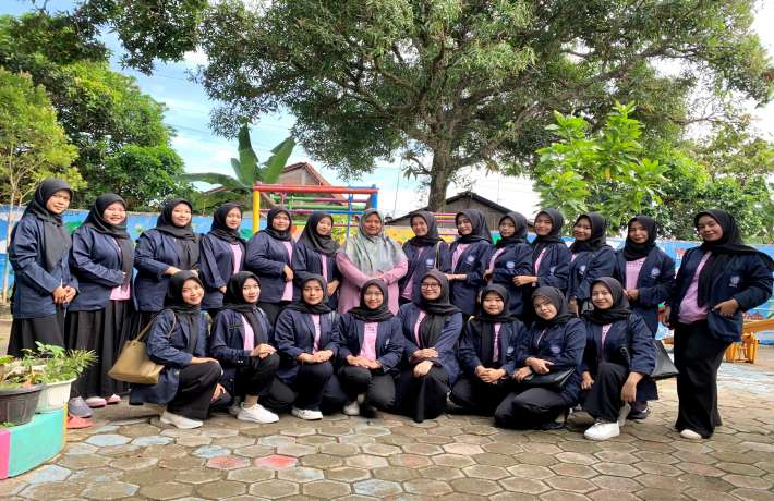 Mahasiswa Kebidanan UNAIC Praktek DDTK di TK.AL IRSYAD