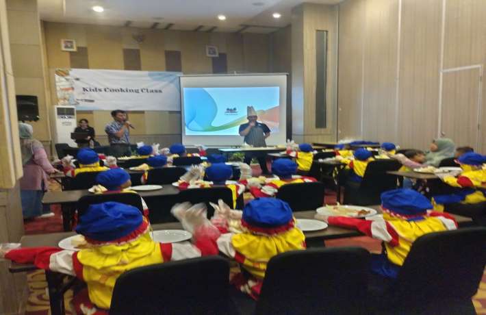 Anak - Anak Hebohkan Hotel Aston Cilacap dengan Aksi Koki Cilik Yang Menggugah Selera