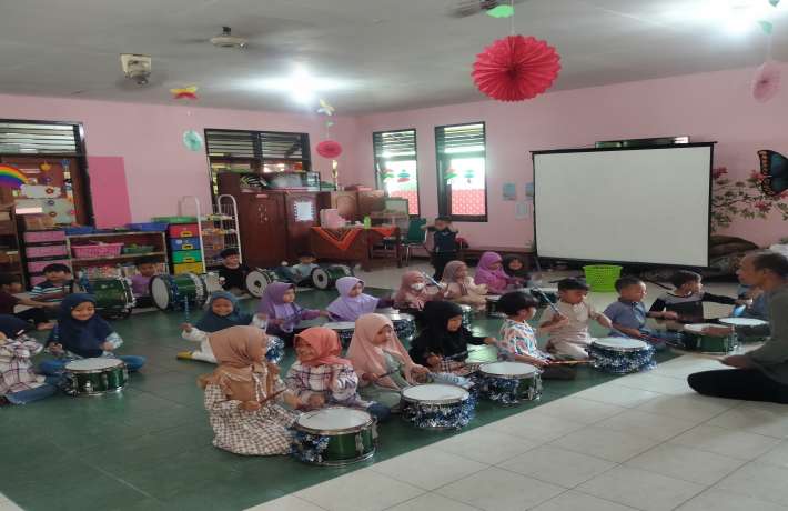 Serunya Kegiatan Ekstrakurikuler Drumband di TK. AL IRSYAD dan KB AL - IRSYAD 02 CILACAP