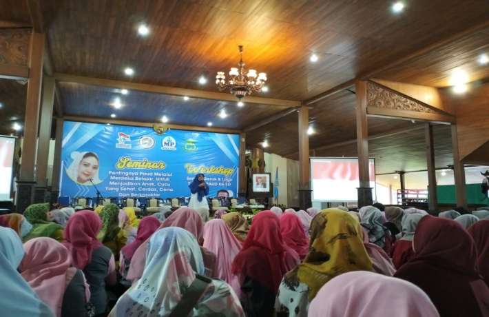 Seminar Pentingnya PAUD Melalui Merdeka Belajar Untuk Menjadikan  Anak, Cucu Yang Sehat, Cerdas, Cer